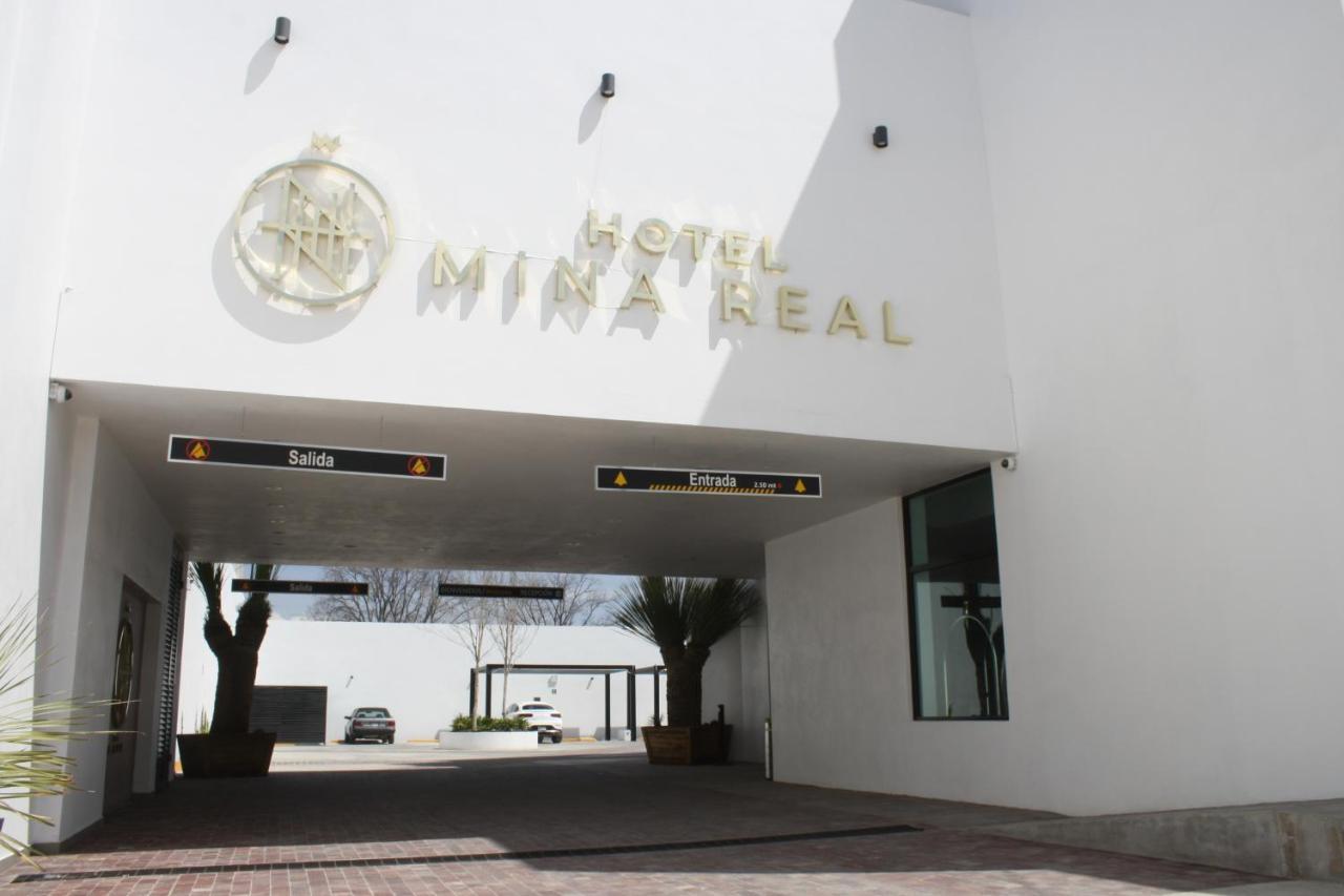 Hotel Mina Real 마테우알라 외부 사진