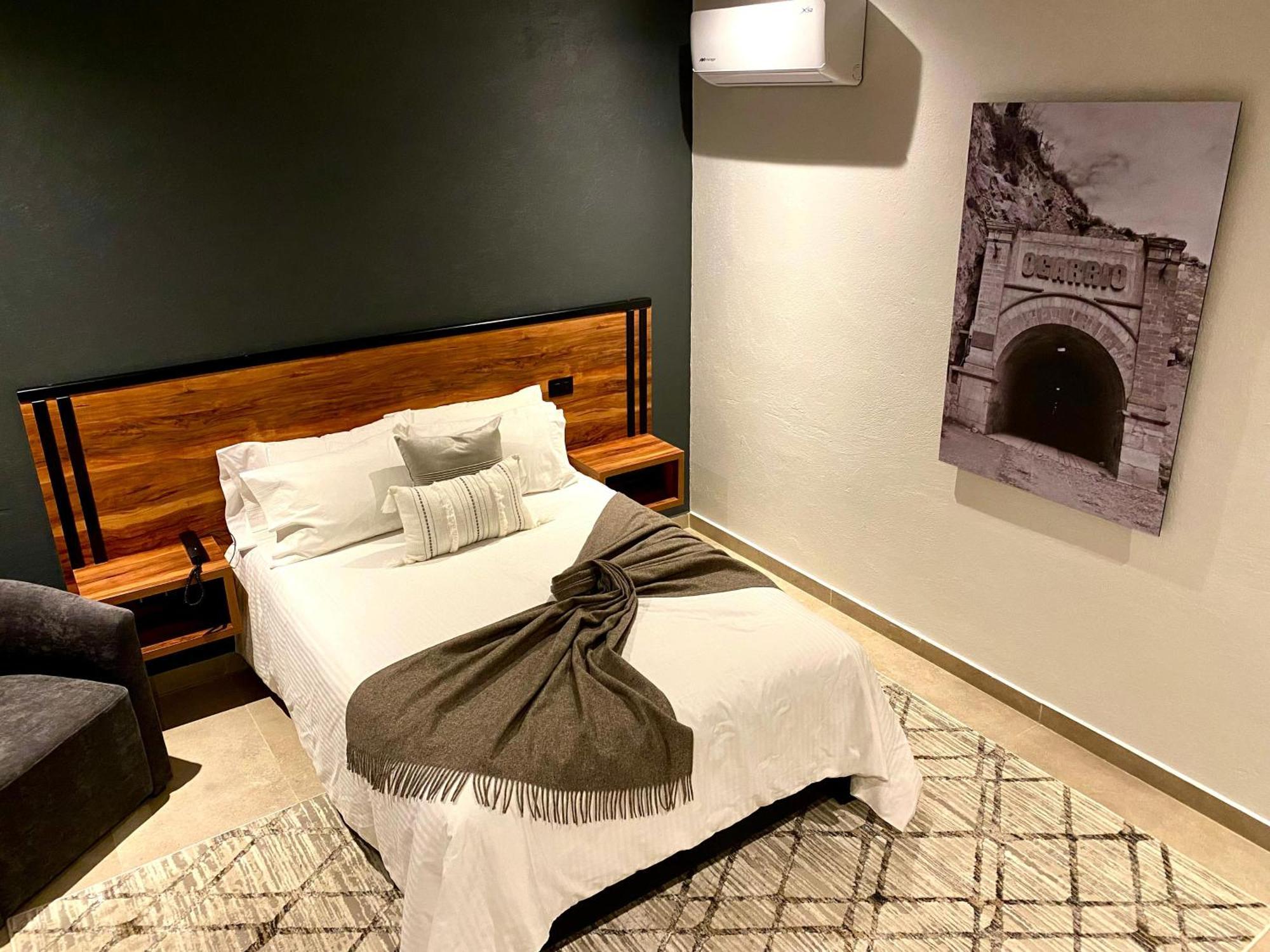 Hotel Mina Real 마테우알라 외부 사진