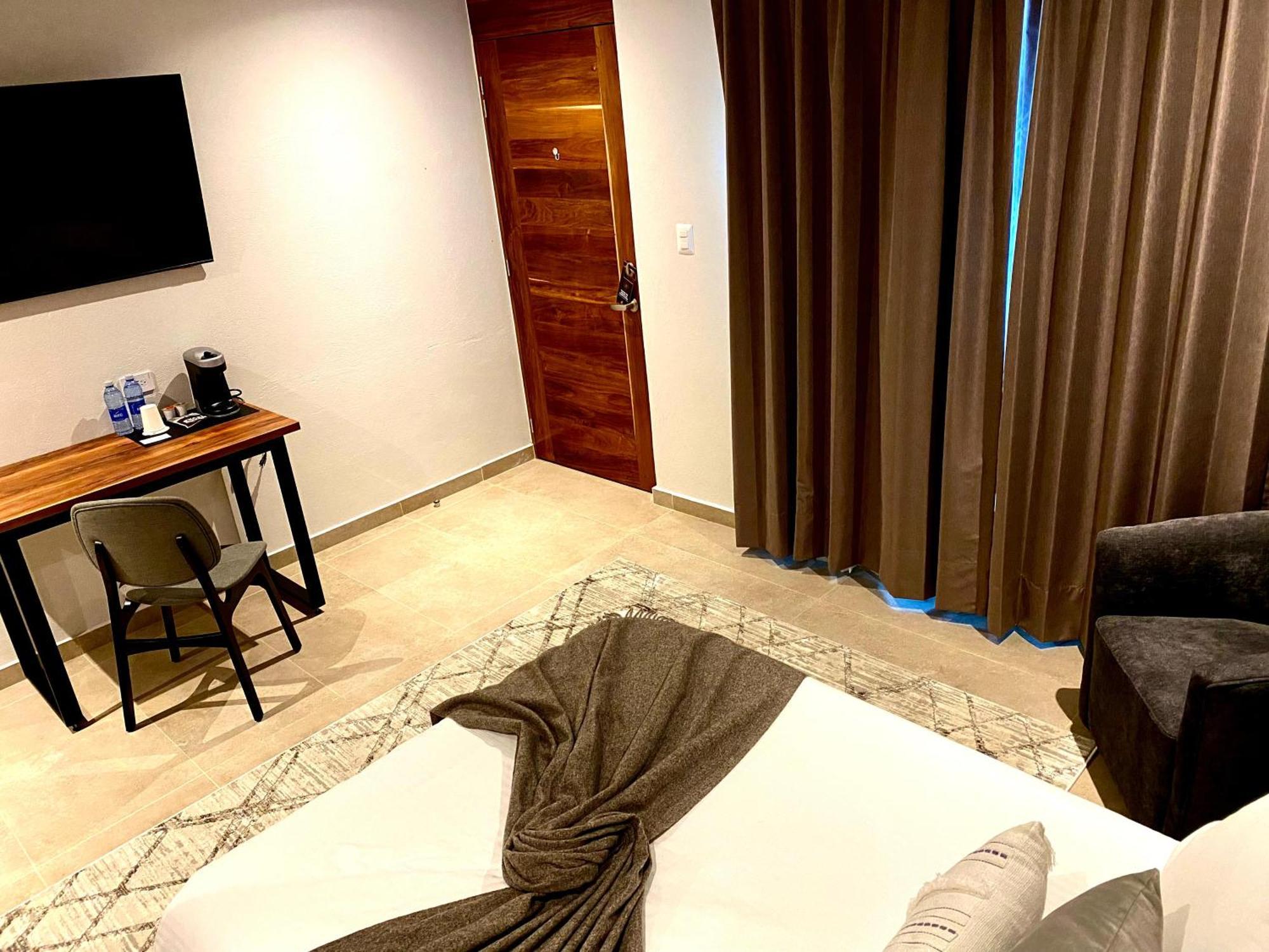 Hotel Mina Real 마테우알라 외부 사진